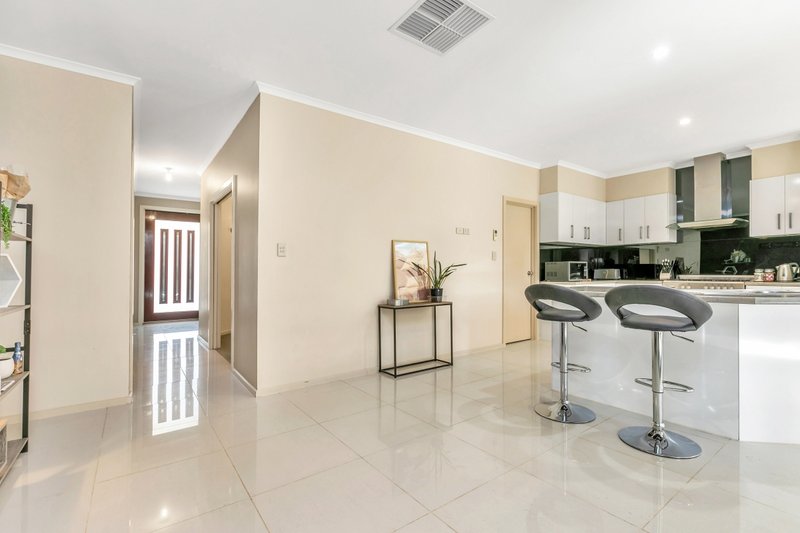 Photo - 2 Coker Place, Blakeview SA 5114 - Image 2