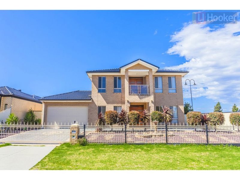 2 Colchester Cct , Roxburgh Park VIC 3064