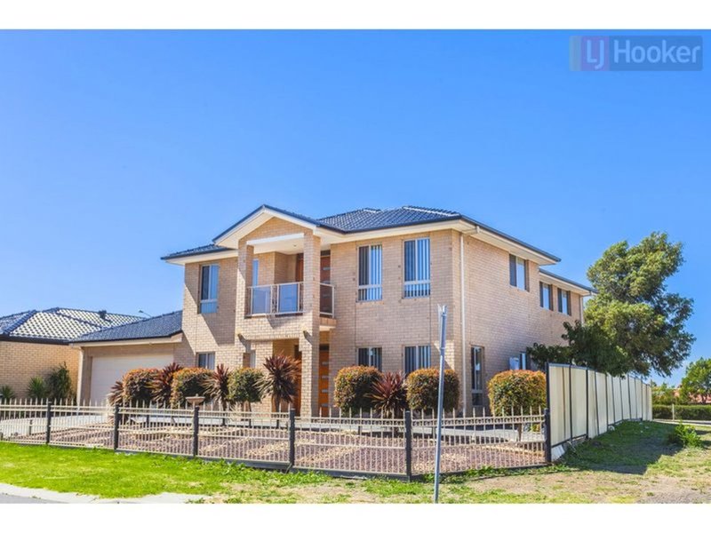 Photo - 2 Colchester Cct , Roxburgh Park VIC 3064 - Image 4