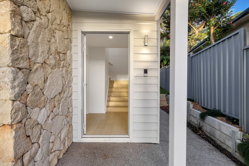 Photo - 2 Colin Street, Saratoga NSW 2251 - Image 3