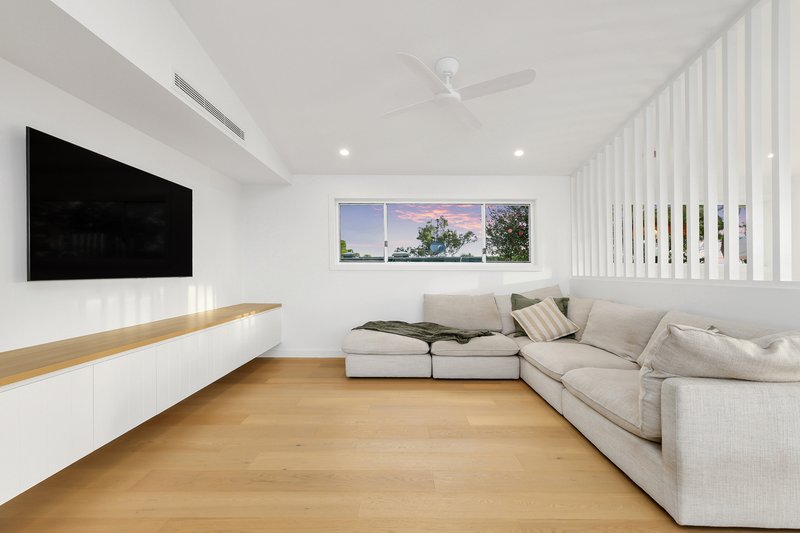 Photo - 2 Colin Street, Saratoga NSW 2251 - Image 11