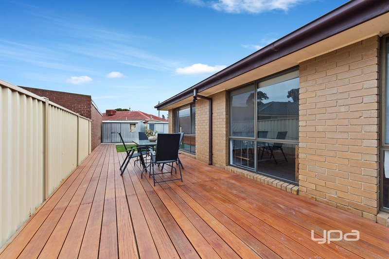 Photo - 2 College Place, Albanvale VIC 3021 - Image 12