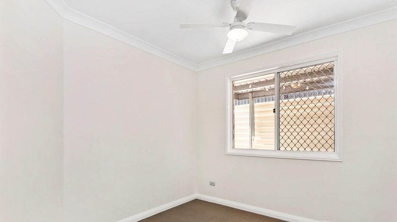 Photo - 2 Comley Court, Boronia Heights QLD 4124 - Image 6