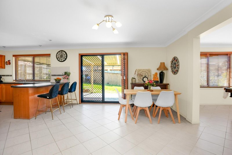 Photo - 2 Connelly Way, Kellyville NSW 2155 - Image 4