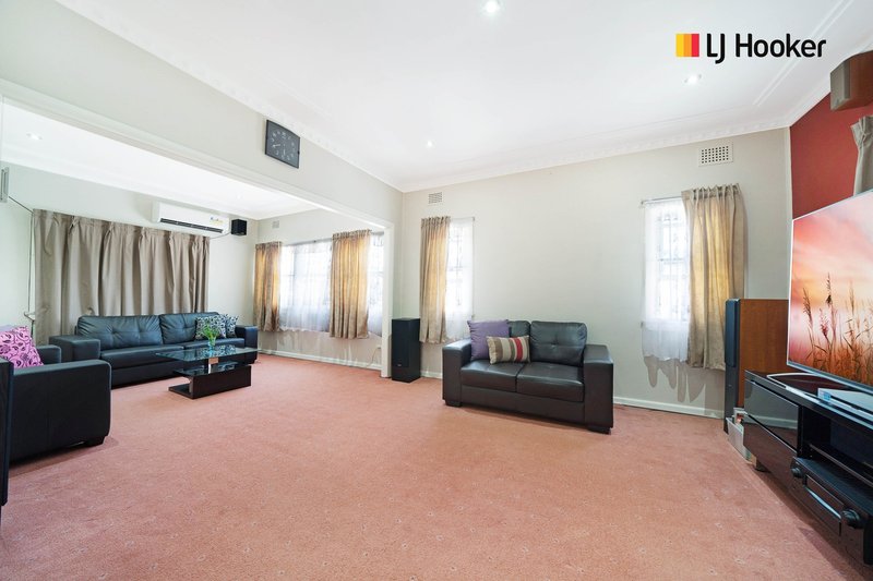 Photo - 2 Cook Avenue, Canley Vale NSW 2166 - Image 3