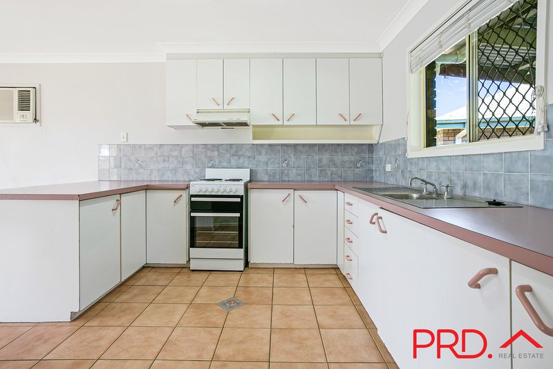 Photo - 2 Coorigil Street, Tamworth NSW 2340 - Image 5