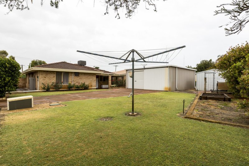 Photo - 2 Coote Place, Usher WA 6230 - Image 3