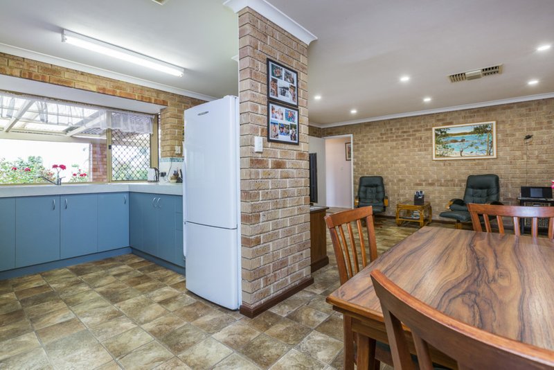 Photo - 2 Coote Place, Usher WA 6230 - Image 14