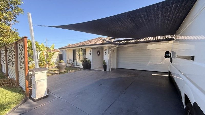 Photo - 2 Copmanhurst Place, Sumner QLD 4074 - Image 4