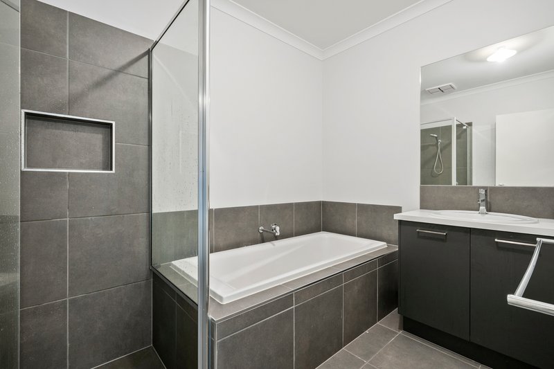 Photo - 2 Coppice Street, Lara VIC 3212 - Image 8