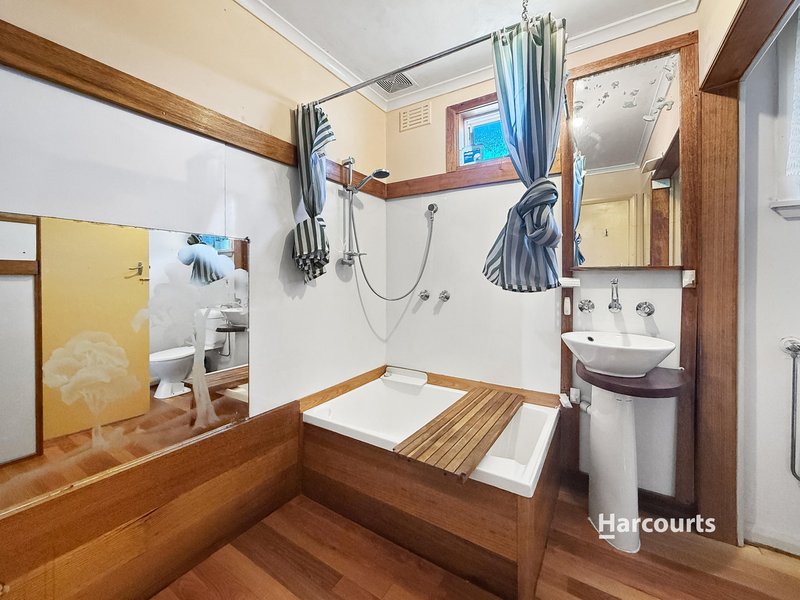 Photo - 2 Coraki Street, East Devonport TAS 7310 - Image 4