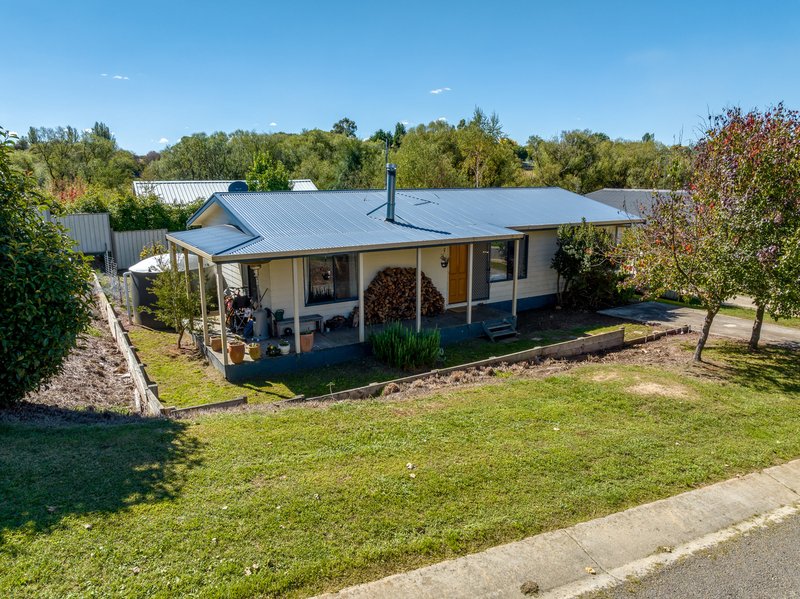 2 Corcoran Pl , Crookwell NSW 2583