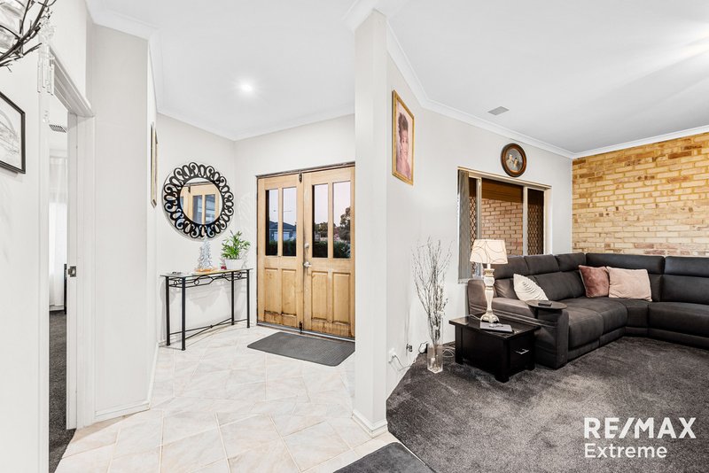 Photo - 2 Cordy Place, Beckenham WA 6107 - Image 3