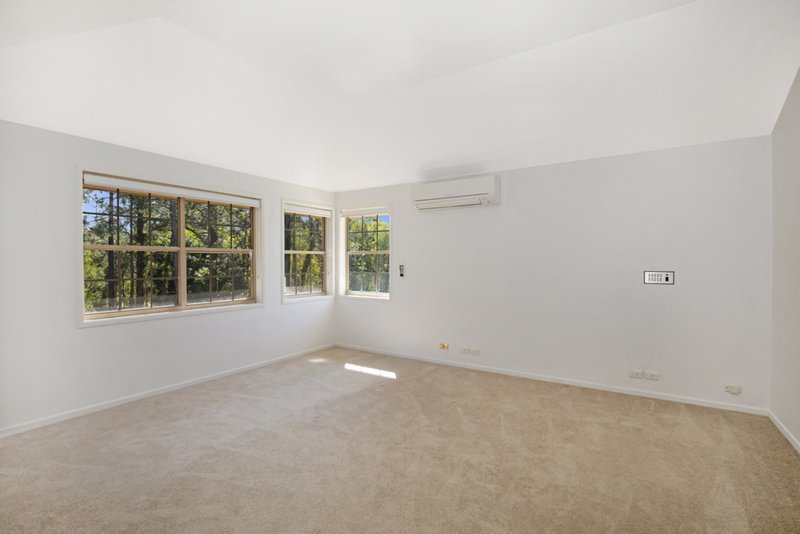 Photo - 2 Corella Ave , Samford Valley QLD 4520 - Image 11