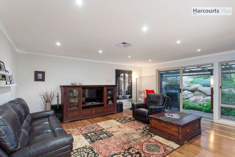 Photo - 2 Cormorant Drive, Hallett Cove SA 5158 - Image 7