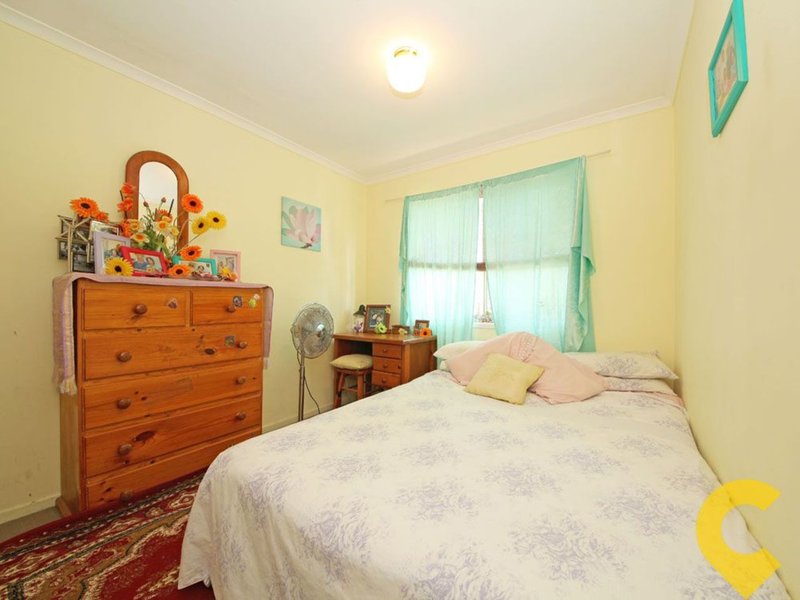 Photo - 2 Cornwall Street, Deception Bay QLD 4508 - Image 8