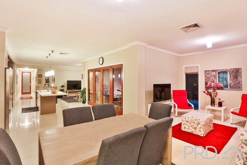 Photo - 2 Cosgrove Court, Mildura VIC 3500 - Image 7