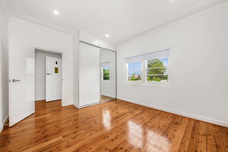 Photo - 2 Cotswold St , Westmead NSW 2145 - Image 5