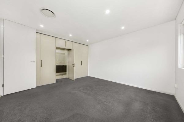 Photo - 2 Crawley St , Merrylands NSW 2160 - Image 10