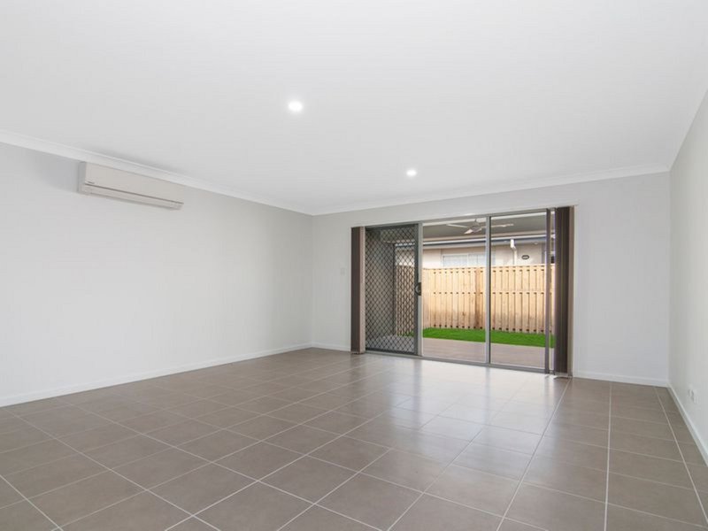 Photo - 2 Cress Court, Pimpama QLD 4209 - Image 3