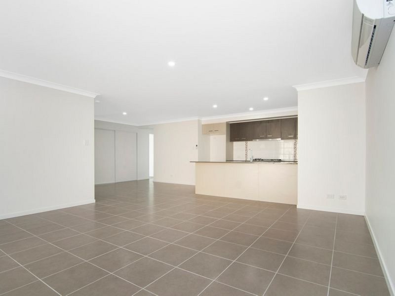 Photo - 2 Cress Court, Pimpama QLD 4209 - Image 5
