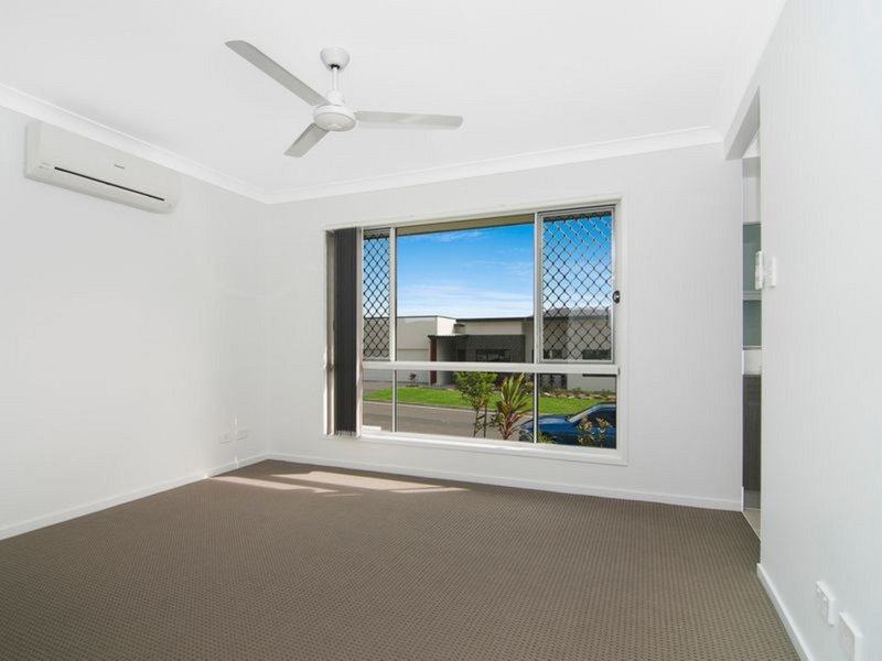 Photo - 2 Cress Court, Pimpama QLD 4209 - Image 6