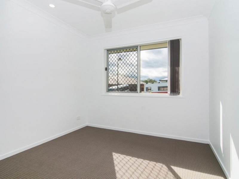 Photo - 2 Cress Court, Pimpama QLD 4209 - Image 9