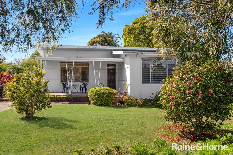 Photo - 2 Crest Avenue, North Nowra NSW 2541 - Image 2