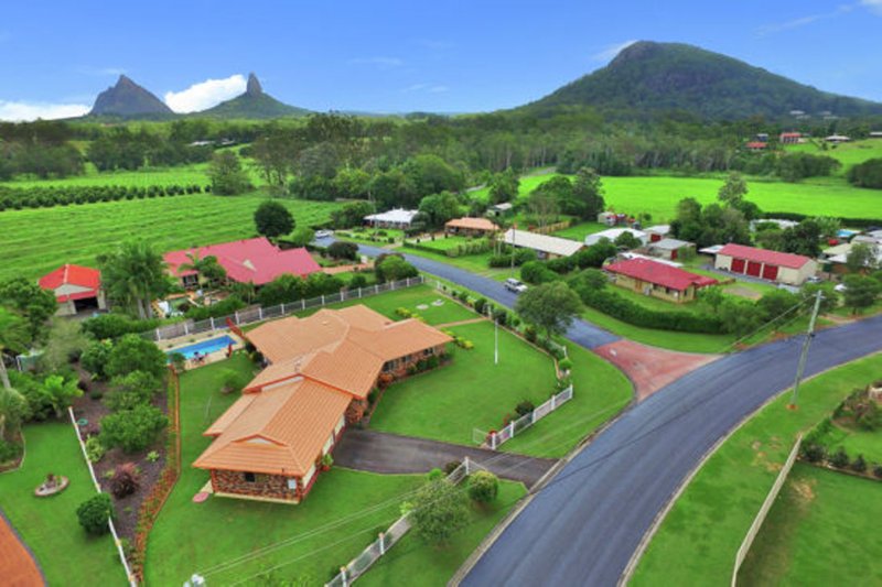 2 Crestwood Rd , Glass House Mountains QLD 4518