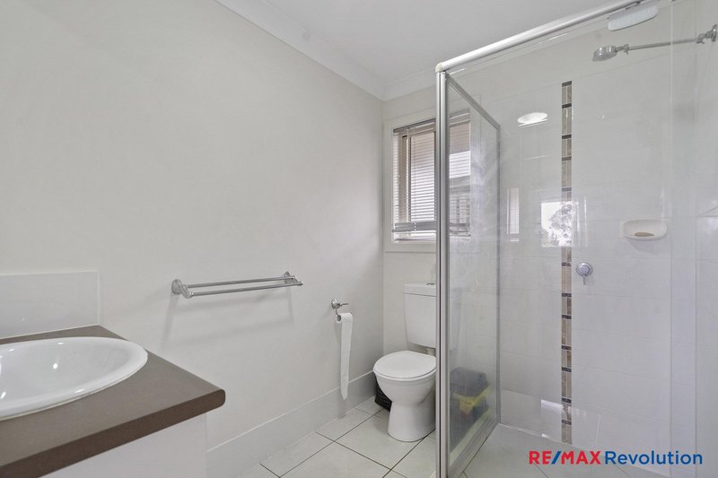 Photo - 2 Crestwood Street, Bahrs Scrub QLD 4207 - Image 11