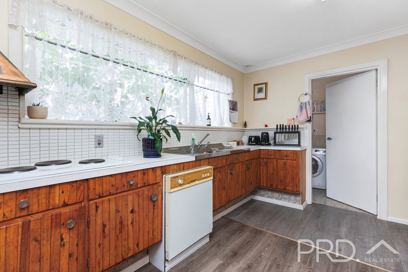 Photo - 2 Crofton Avenue, Batlow NSW 2730 - Image 3