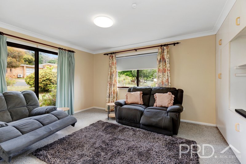 Photo - 2 Crofton Avenue, Batlow NSW 2730 - Image 6