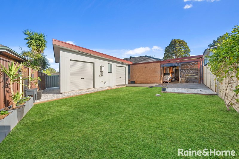 Photo - 2 Crow Place, Bossley Park NSW 2176 - Image 13