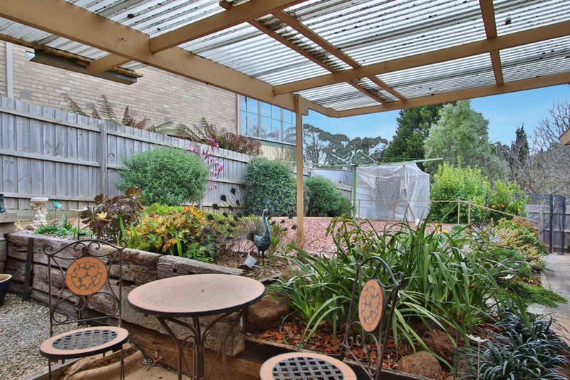 Photo - 2 Crown Point, Chirnside Park VIC 3116 - Image 12