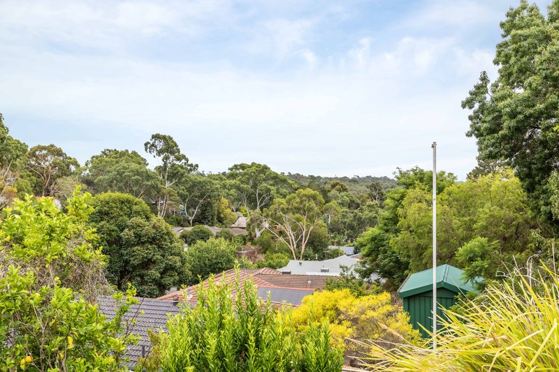 Photo - 2 Crowsnest Court, Coromandel Valley SA 5051 - Image 21