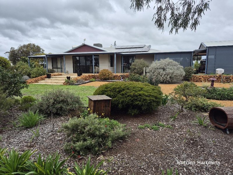 2 Curlew Way, Wickepin WA 6370