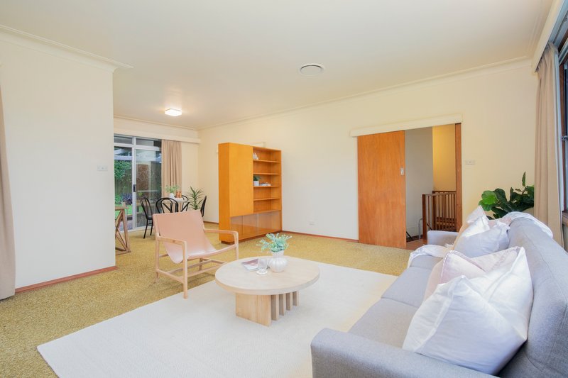 Photo - 2 Currawong Road, New Lambton Heights NSW 2305 - Image 6