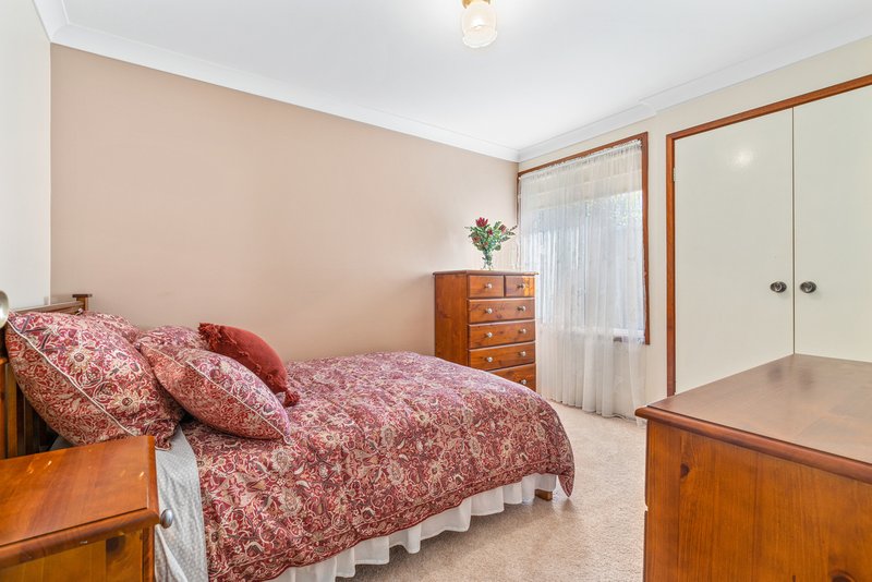 Photo - 2 Cusak Close, Edensor Park NSW 2176 - Image 10