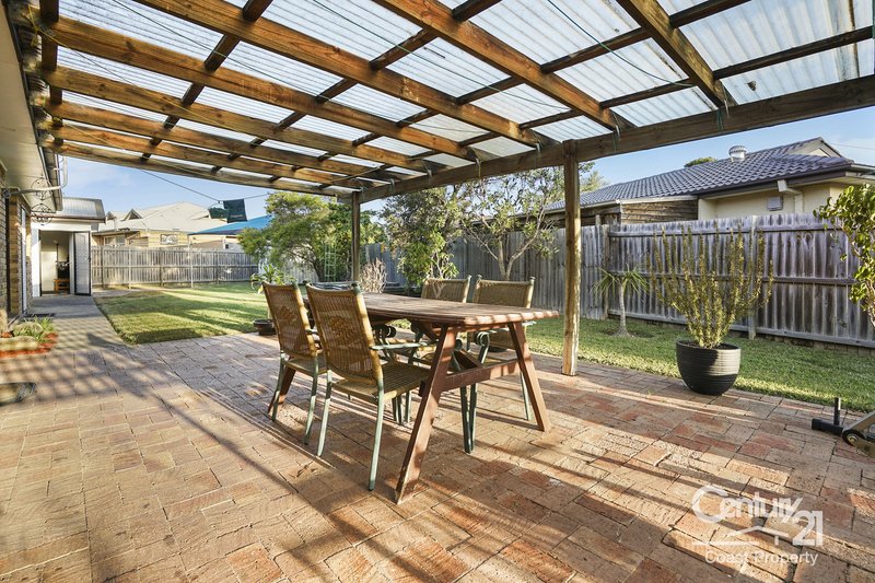 Photo - 2 Cynthia Street, Bateau Bay NSW 2261 - Image 8