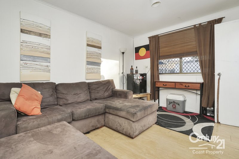 Photo - 2 Cynthia Street, Bateau Bay NSW 2261 - Image 10