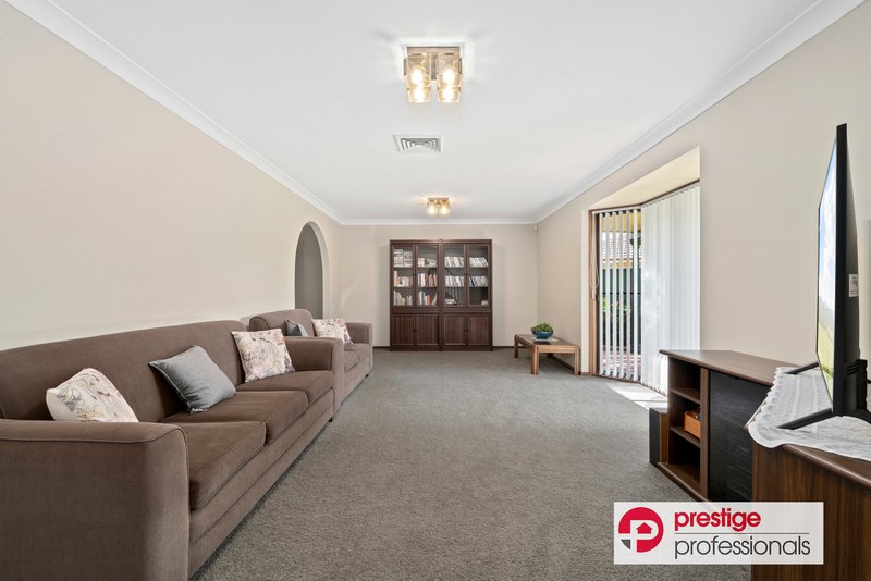 Photo - 2 Dalby Place, Chipping Norton NSW 2170 - Image 2