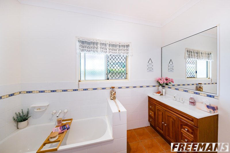 Photo - 2 Dalkeith Street, Nanango QLD 4615 - Image 20