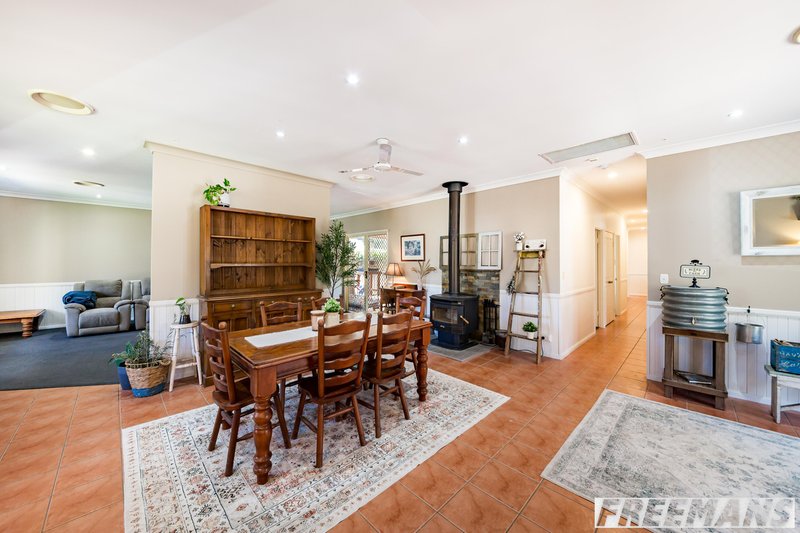 Photo - 2 Dalkeith Street, Nanango QLD 4615 - Image 7