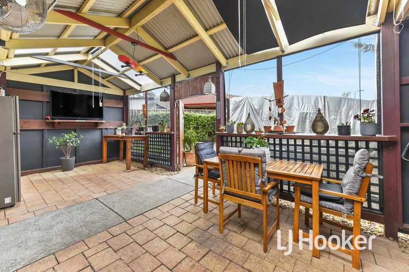 Photo - 2 Dalvana Court, Hampton Park VIC 3976 - Image 12