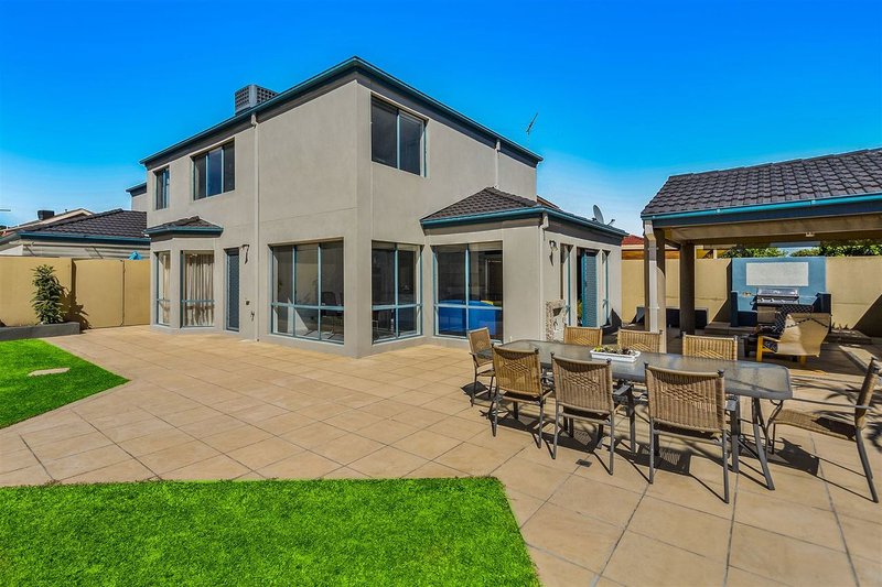 Photo - 2 Danube Place, Mulgrave VIC 3170 - Image 15