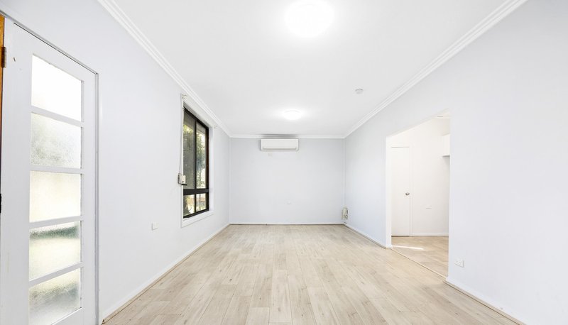 Photo - 2 Daphne Place, Blacktown NSW 2148 - Image 3