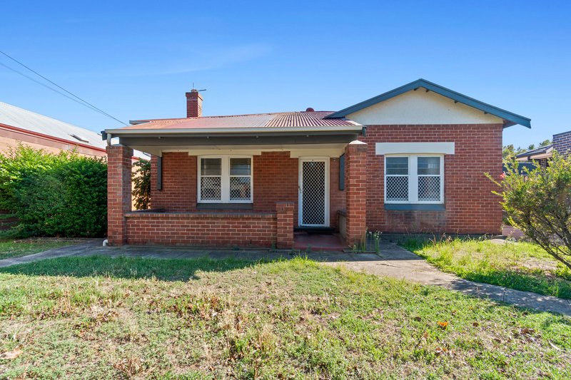 Photo - 2 Darebin Street, Mile End SA 5031 - Image 2