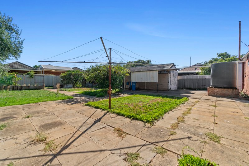 Photo - 2 Darebin Street, Mile End SA 5031 - Image 14