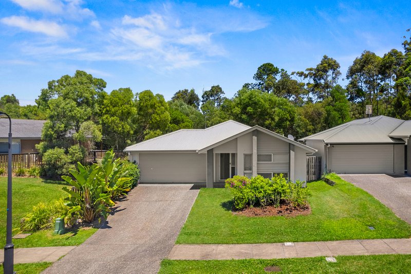 2 Darling Close, Pacific Pines QLD 4211