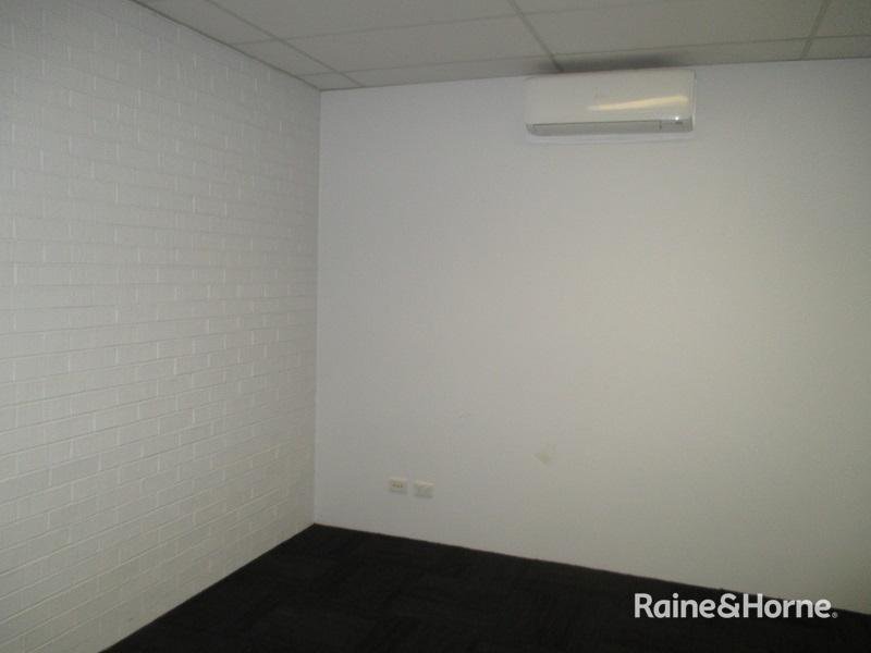 Photo - 2 Darling Street, Tamworth NSW 2340 - Image 6